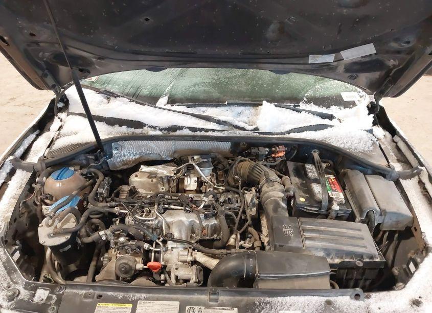 Photo 10 of 2013 Volkswagen Passat 2.0L TDI SE (VIN 1VWBN7A38DC111182)