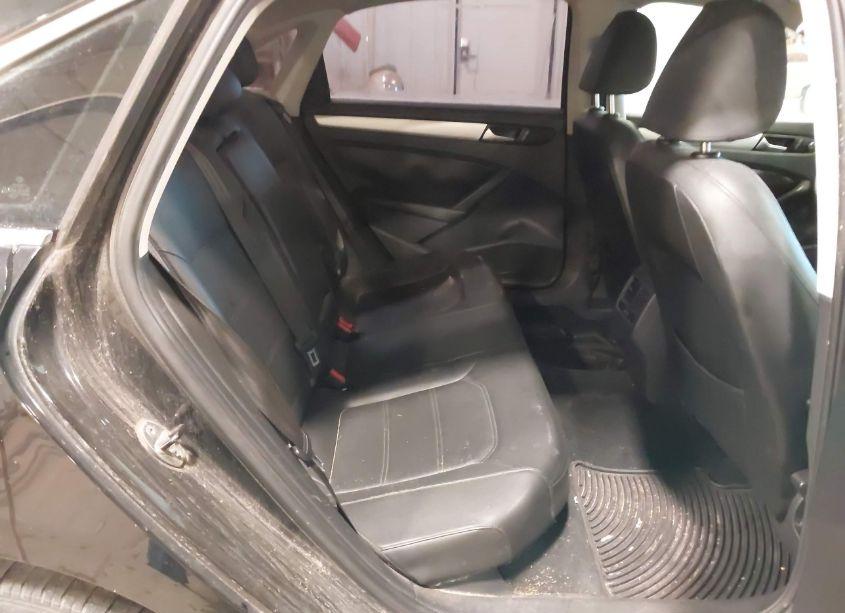 Photo 8 of 2013 Volkswagen Passat 2.0L TDI SE (VIN 1VWBN7A38DC111182)