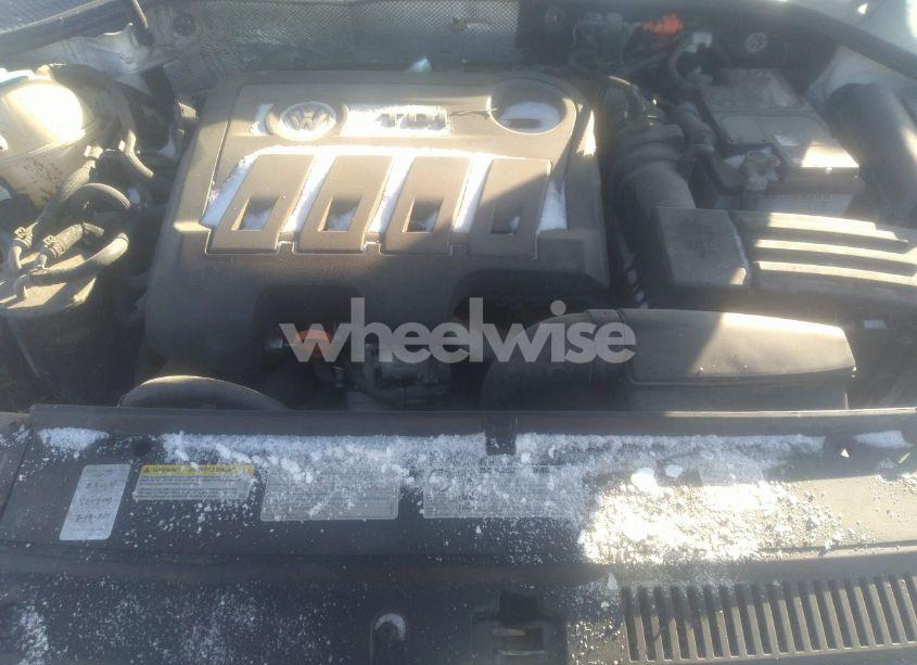 Photo 10 of 2013 Volkswagen Passat 2.0L TDI SE (VIN 1VWBN7A38DC123364)