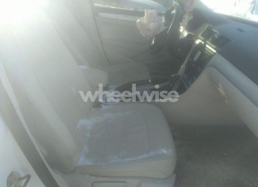 Photo 5 of 2013 Volkswagen Passat 2.0L TDI SE (VIN 1VWBN7A38DC123364)