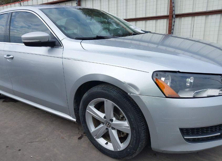 Photo 18 of 2013 Volkswagen Passat 2.0L TDI SE (VIN 1VWBN7A38DC150578)