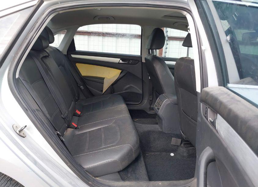 Photo 8 of 2013 Volkswagen Passat 2.0L TDI SE (VIN 1VWBN7A38DC150578)