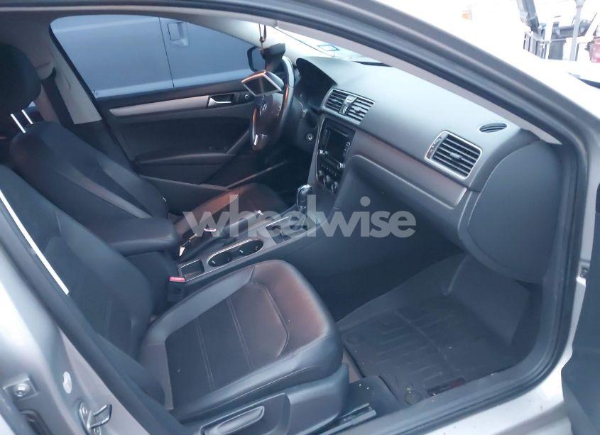 Photo 5 of 2014 Volkswagen Passat 2.0L TDI SE (VIN 1VWBN7A38EC064401)