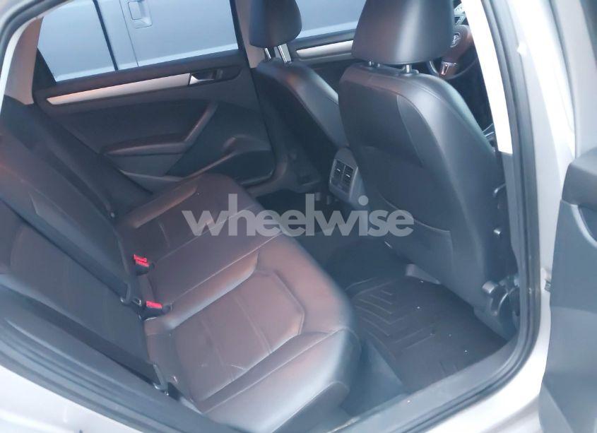 Photo 8 of 2014 Volkswagen Passat 2.0L TDI SE (VIN 1VWBN7A38EC064401)