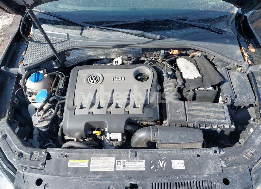 Photo 10 of 2014 Volkswagen Passat 2.0L TDI SE (VIN 1VWBN7A38EC066827)