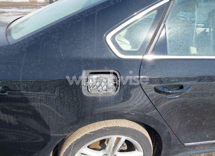 Photo 13 of 2014 Volkswagen Passat 2.0L TDI SE (VIN 1VWBN7A38EC066827)