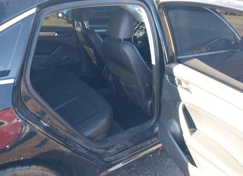 Photo 8 of 2014 Volkswagen Passat 2.0L TDI SE (VIN 1VWBN7A38EC086172)