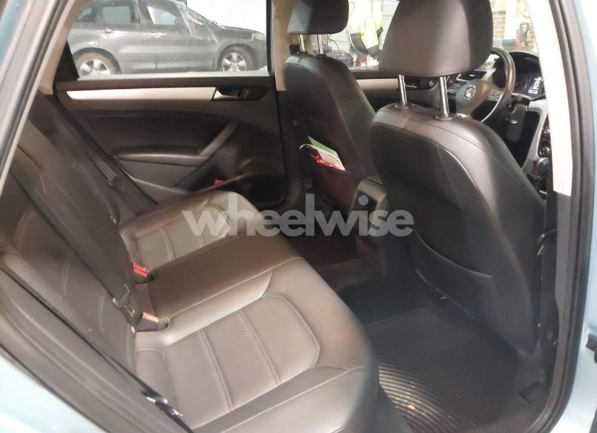 Photo 8 of 2012 Volkswagen Passat 2.0L TDI SE (VIN 1VWBN7A39CC102733)