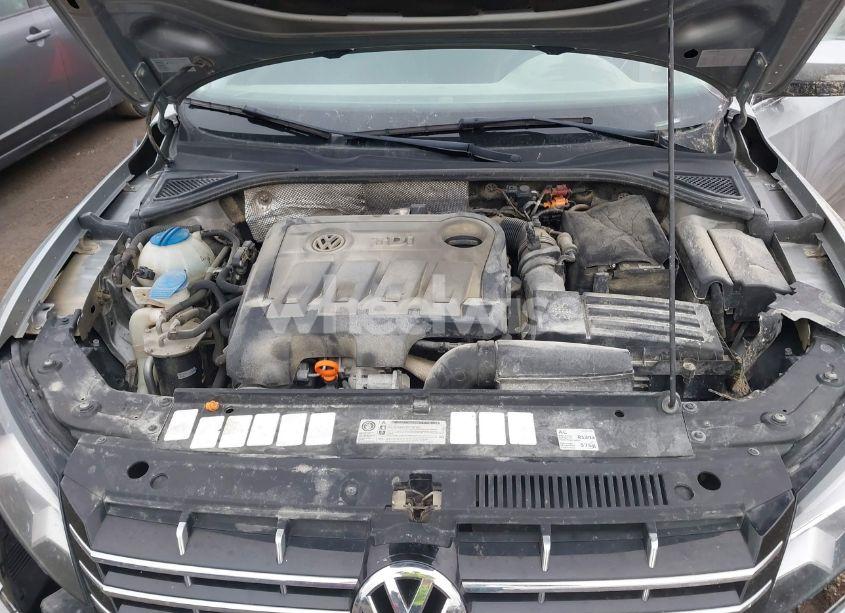Photo 10 of 2013 Volkswagen Passat 2.0L TDI SE (VIN 1VWBN7A39DC055107)
