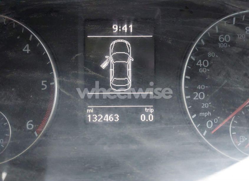 Photo 7 of 2013 Volkswagen Passat 2.0L TDI SE (VIN 1VWBN7A39DC055107)