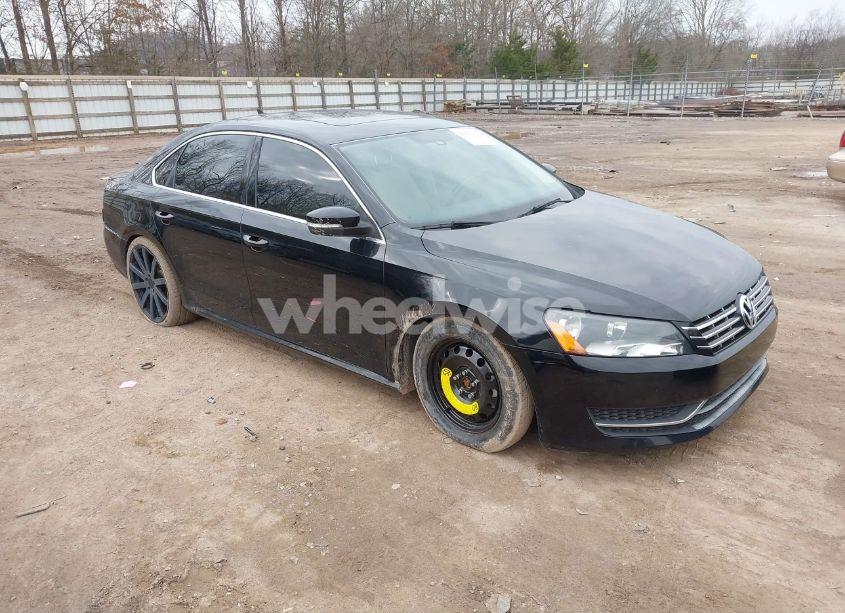 2013 Volkswagen Passat 2.0L TDI SE (VIN 1VWBN7A39DC069976) main photo