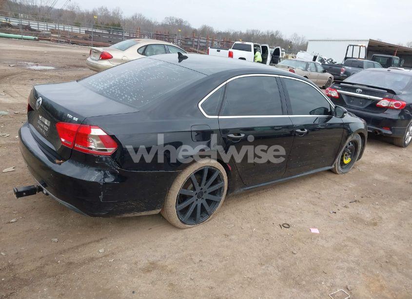 Photo 4 of 2013 Volkswagen Passat 2.0L TDI SE (VIN 1VWBN7A39DC069976)