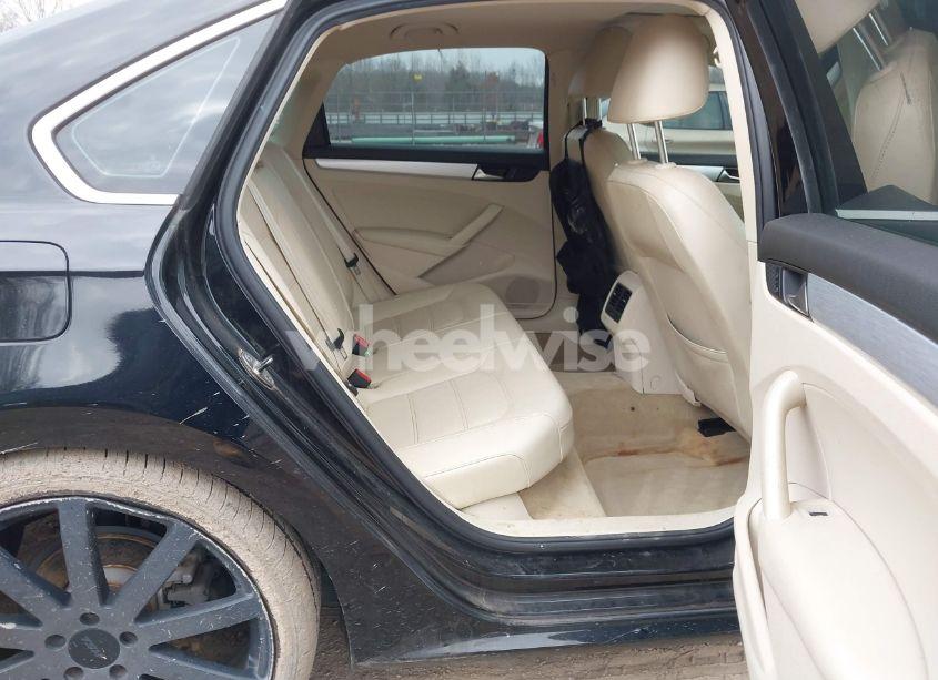 Photo 8 of 2013 Volkswagen Passat 2.0L TDI SE (VIN 1VWBN7A39DC069976)