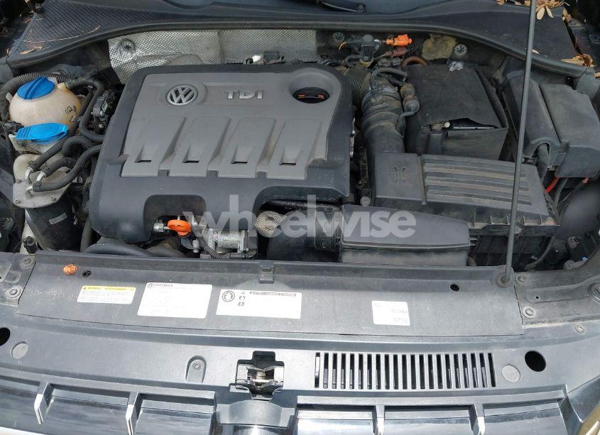 Photo 10 of 2013 Volkswagen Passat 2.0L TDI SE (VIN 1VWBN7A39DC077446)