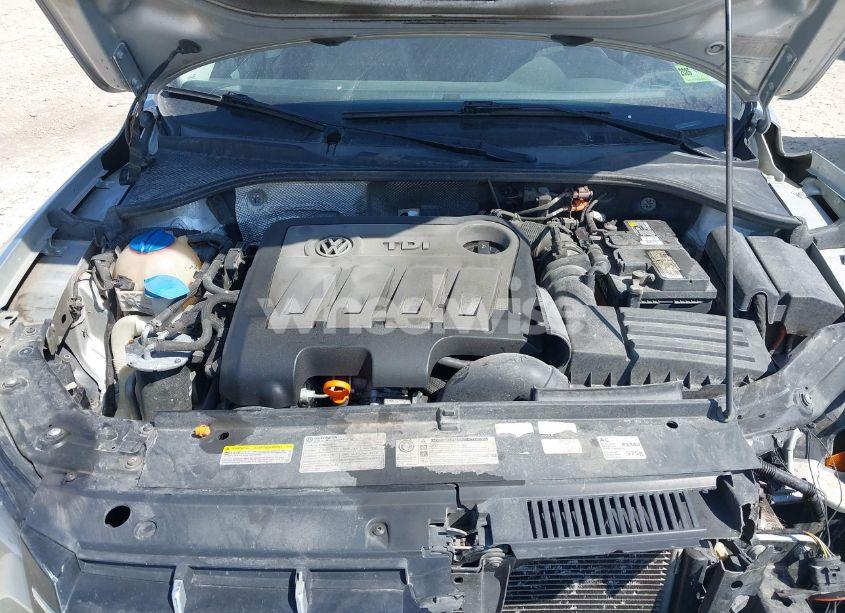 Photo 10 of 2013 Volkswagen Passat 2.0L TDI SE (VIN 1VWBN7A39DC078905)
