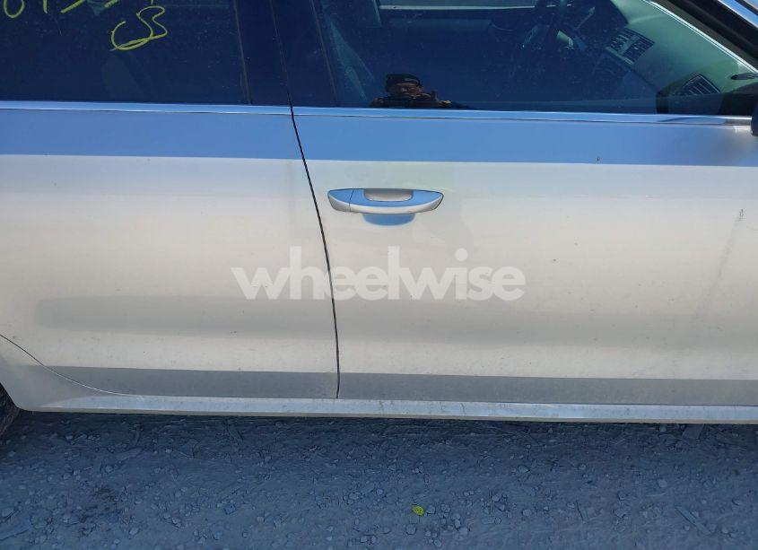 Photo 13 of 2013 Volkswagen Passat 2.0L TDI SE (VIN 1VWBN7A39DC078905)