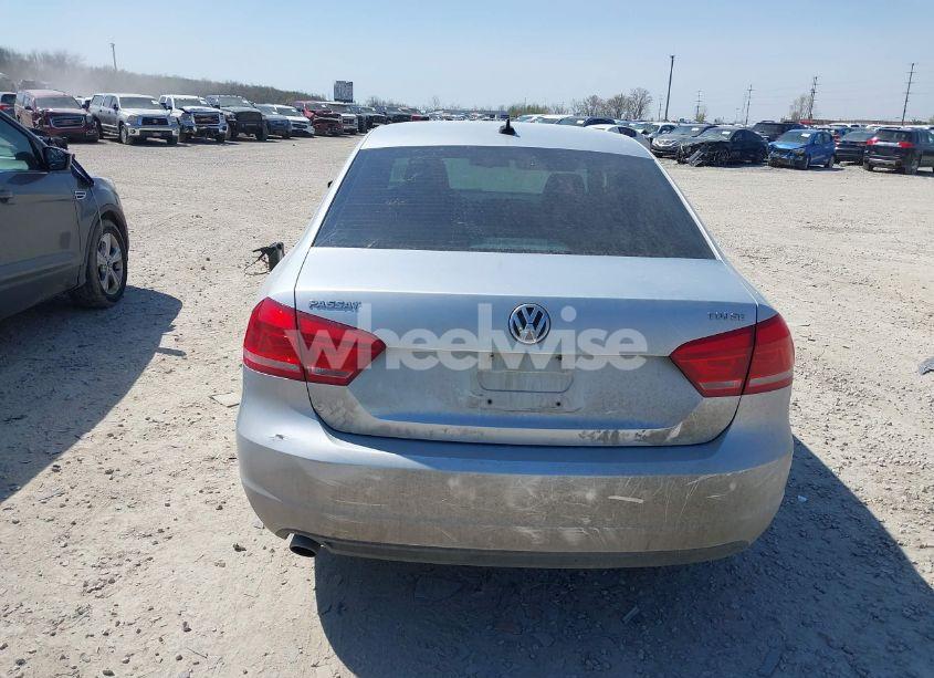 Photo 16 of 2013 Volkswagen Passat 2.0L TDI SE (VIN 1VWBN7A39DC078905)
