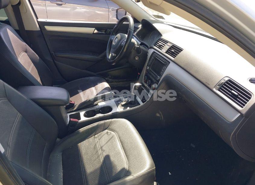 Photo 5 of 2013 Volkswagen Passat 2.0L TDI SE (VIN 1VWBN7A39DC078905)