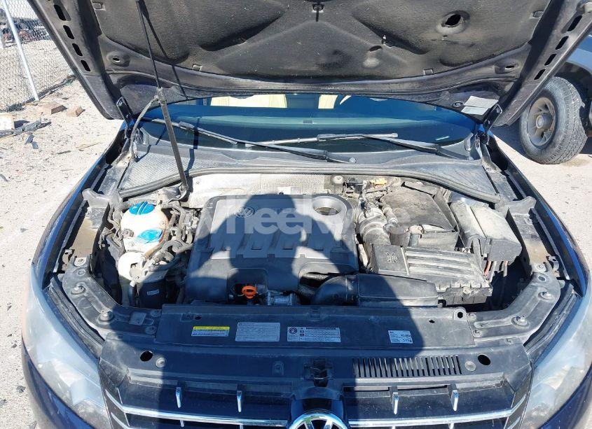 Photo 10 of 2013 Volkswagen Passat 2.0L TDI SE (VIN 1VWBN7A39DC129965)