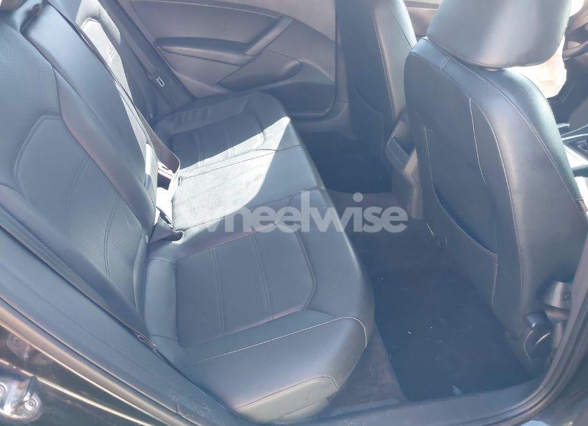 Photo 8 of 2012 Volkswagen Passat 2.0L TDI SE (VIN 1VWBN7A3XCC086400)