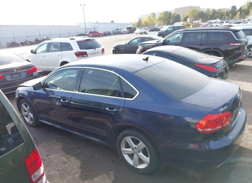 Photo 14 of 2013 Volkswagen Passat 2.0L TDI SE (VIN 1VWBN7A3XDC053057)