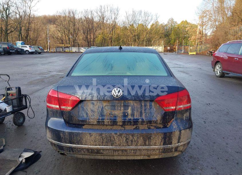 Photo 17 of 2013 Volkswagen Passat 2.0L TDI SE (VIN 1VWBN7A3XDC083546)