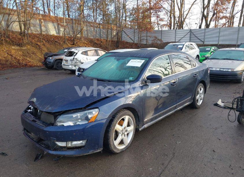 Photo 2 of 2013 Volkswagen Passat 2.0L TDI SE (VIN 1VWBN7A3XDC083546)
