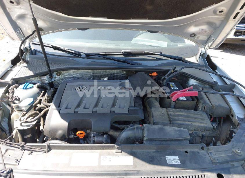 Photo 10 of 2014 Volkswagen Passat 2.0L TDI SE (VIN 1VWBN7A3XEC001459)