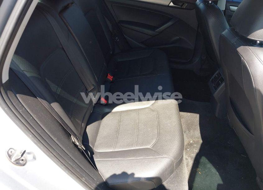 Photo 8 of 2014 Volkswagen Passat 2.0L TDI SE (VIN 1VWBN7A3XEC001459)