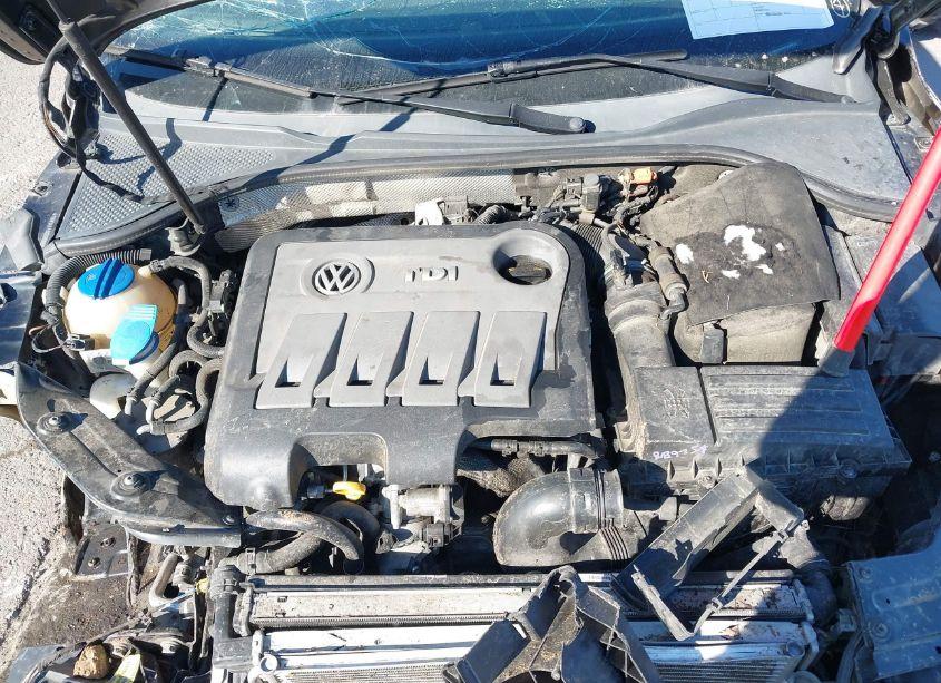 Photo 10 of 2014 Volkswagen Passat 2.0L TDI SE (VIN 1VWBN7A3XEC058874)