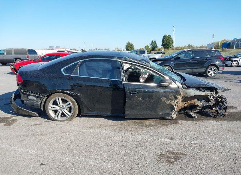 Photo 14 of 2014 Volkswagen Passat 2.0L TDI SE (VIN 1VWBN7A3XEC058874)