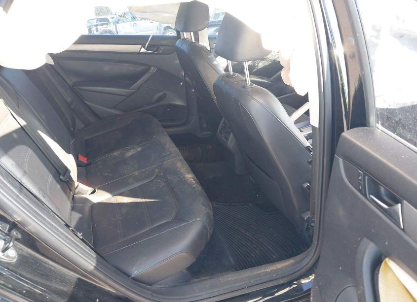 Photo 8 of 2014 Volkswagen Passat 2.0L TDI SE (VIN 1VWBN7A3XEC058874)