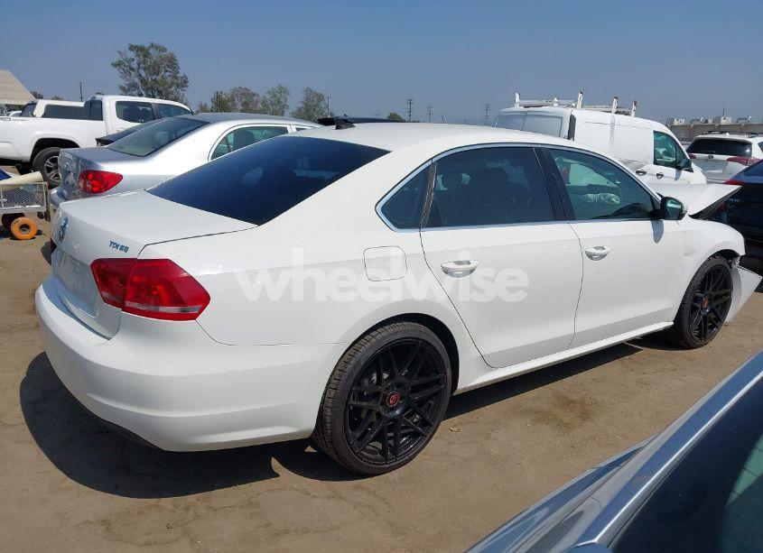 Photo 14 of 2014 Volkswagen Passat 2.0L TDI SE (VIN 1VWBN7A3XEC068708)