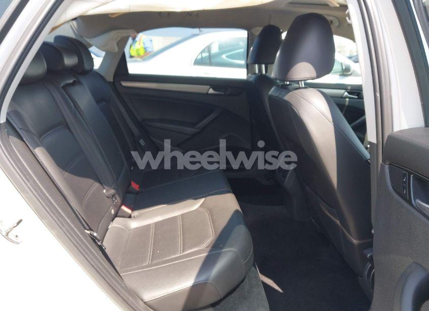 Photo 8 of 2014 Volkswagen Passat 2.0L TDI SE (VIN 1VWBN7A3XEC068708)