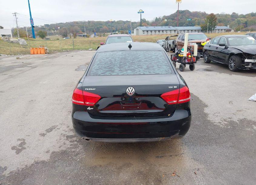 Photo 16 of 2014 Volkswagen Passat 2.0L TDI SE (VIN 1VWBN7A3XEC086819)