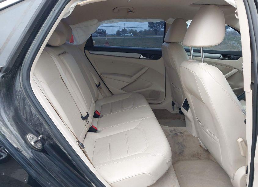 Photo 8 of 2014 Volkswagen Passat 2.0L TDI SE (VIN 1VWBN7A3XEC086819)