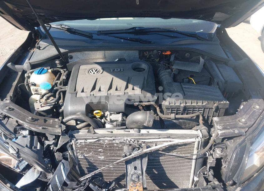 Photo 10 of 2014 Volkswagen Passat 2.0L TDI SE (VIN 1VWBN7A3XEC093110)