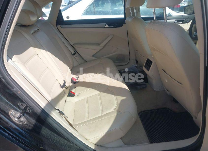 Photo 8 of 2014 Volkswagen Passat 2.0L TDI SE (VIN 1VWBN7A3XEC093110)