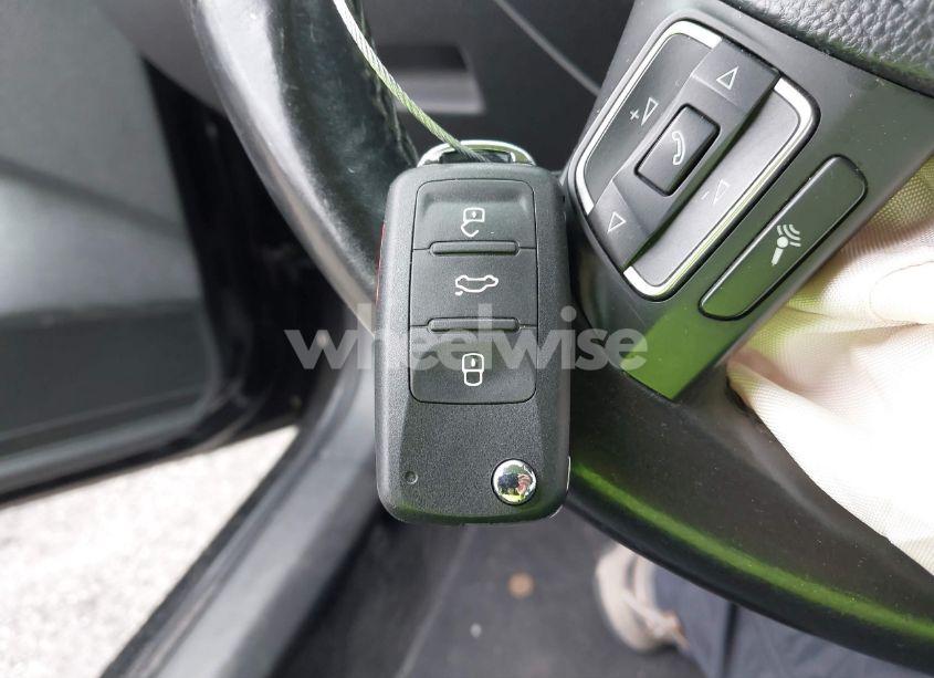 Photo 11 of 2014 Volkswagen Passat 2.0L TDI SE (VIN 1VWBN7A3XEC114991)