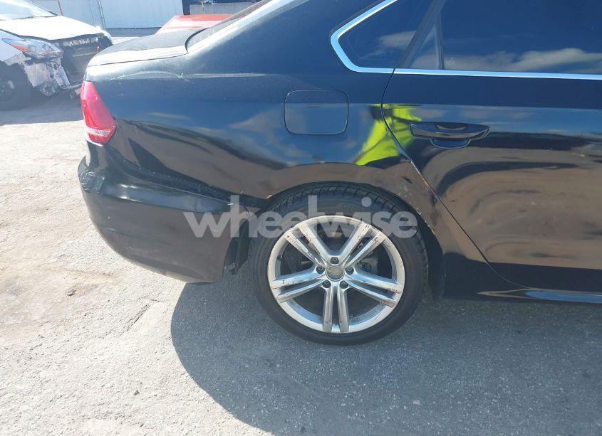 Photo 13 of 2014 Volkswagen Passat 2.0L TDI SE (VIN 1VWBN7A3XEC114991)
