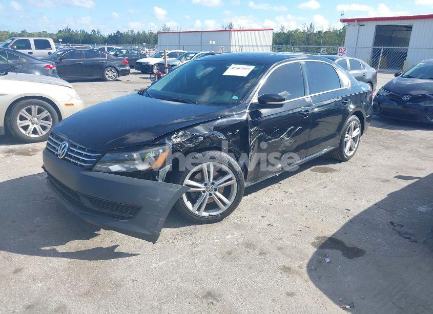 Photo 2 of 2014 Volkswagen Passat 2.0L TDI SE (VIN 1VWBN7A3XEC114991)