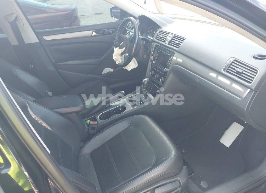 Photo 5 of 2014 Volkswagen Passat 2.0L TDI SE (VIN 1VWBN7A3XEC114991)