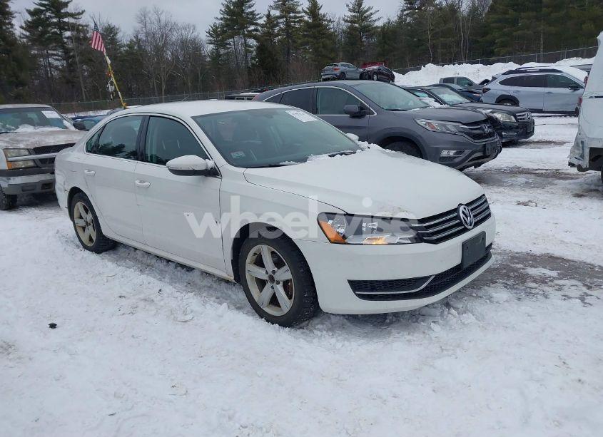 2012 Volkswagen Passat 2.5L SE (VIN 1VWBP7A30CC009691) main photo
