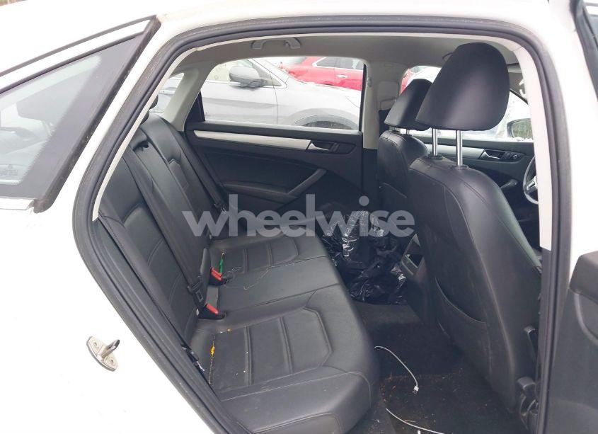 Photo 8 of 2012 Volkswagen Passat 2.5L SE (VIN 1VWBP7A30CC009691)