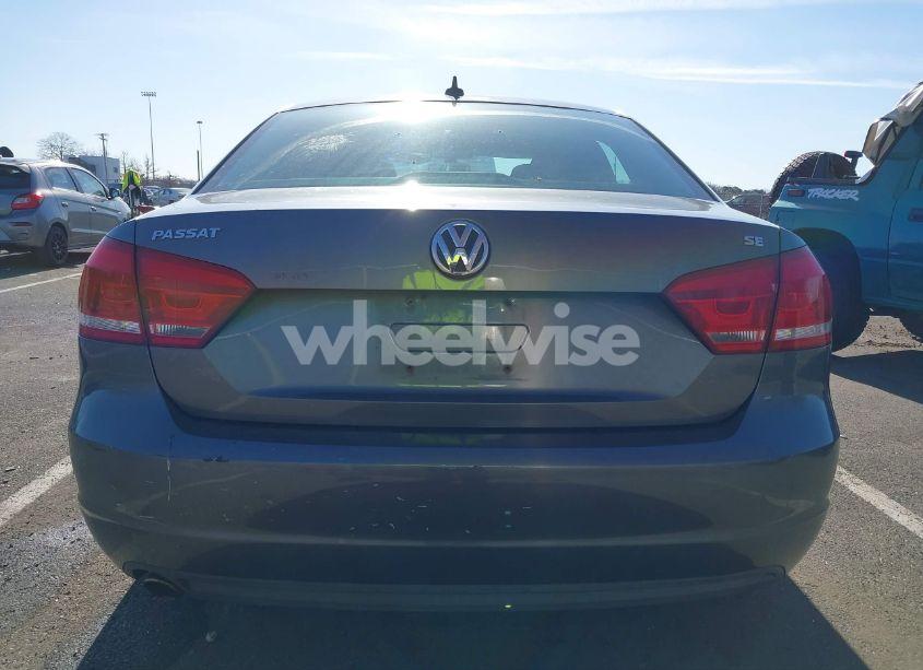 Photo 16 of 2012 Volkswagen Passat 2.5L SE (VIN 1VWBP7A30CC029066)
