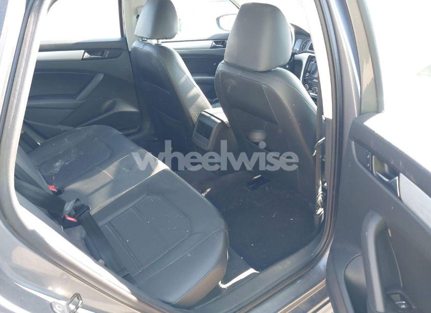 Photo 8 of 2012 Volkswagen Passat 2.5L SE (VIN 1VWBP7A30CC029066)