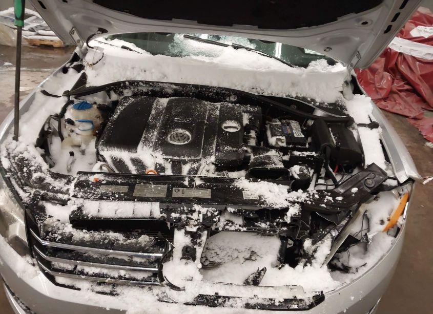 Photo 10 of 2012 Volkswagen Passat 2.5L SE (VIN 1VWBP7A30CC096427)