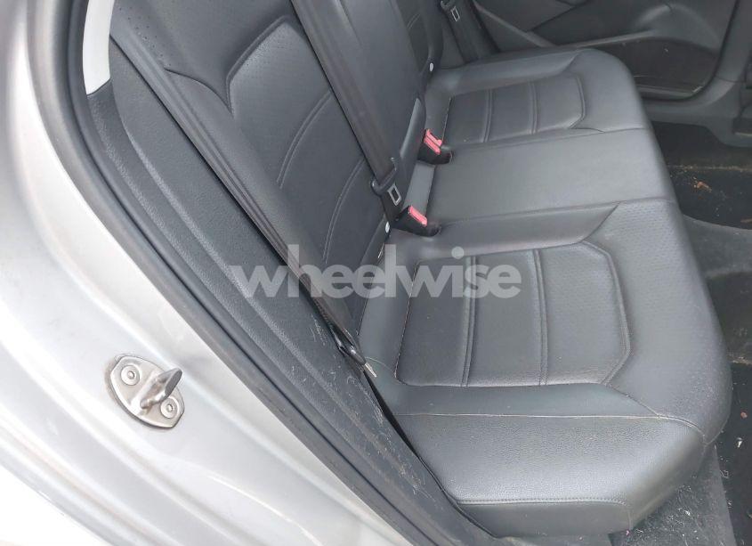 Photo 8 of 2012 Volkswagen Passat 2.5L SE (VIN 1VWBP7A30CC099277)