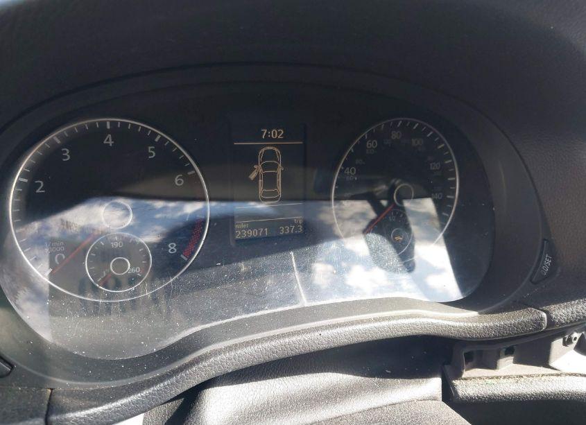Photo 7 of 2012 Volkswagen Passat 2.5L SE (VIN 1VWBP7A30CC106230)