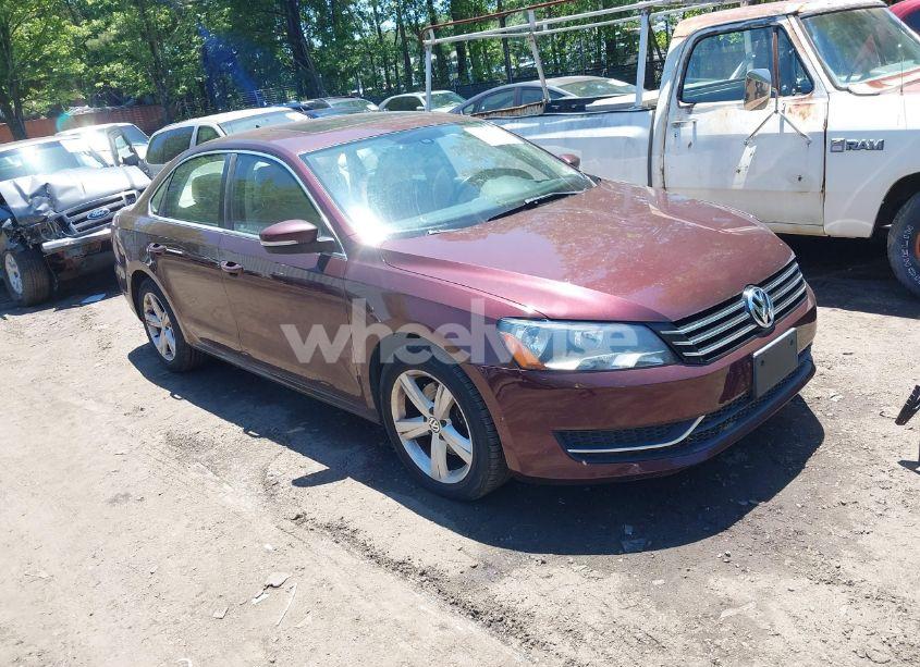 2012 Volkswagen Passat 2.5L SE (VIN 1VWBP7A30CC107216) main photo